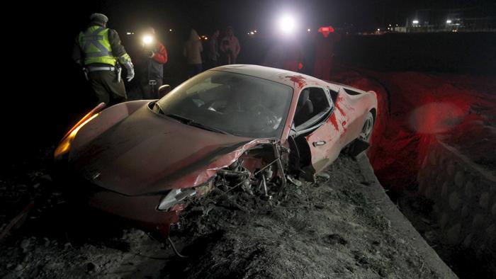 La Ferrari di Vidal dopo l'incidente
