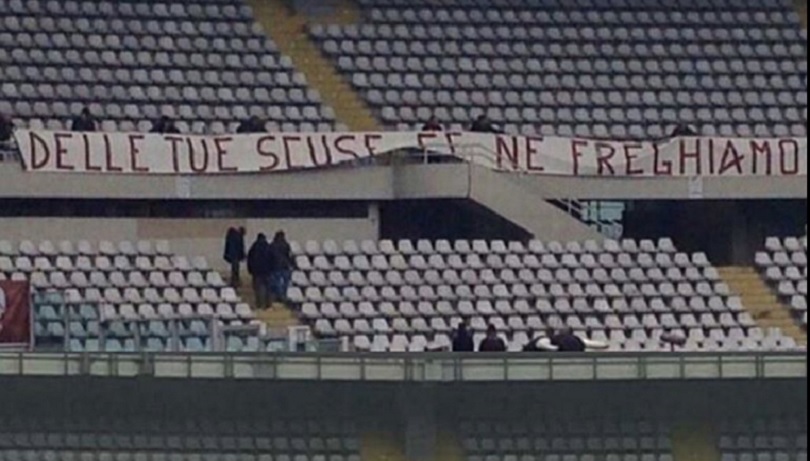 Striscione dei tifosi del Torino