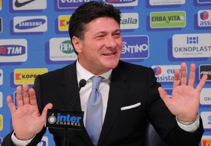 Walter Mazzarri, allenatore dell'Inter, in conferenza stampa da Pinzolo